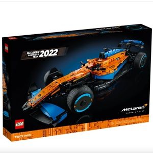 McLaren Formula 1™ Race Car Lego Set